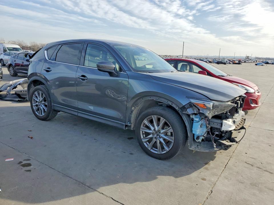 Photo 4 from auction – 2021 MAZDA CX-5 with VIN JM3KFBAY1M0355313