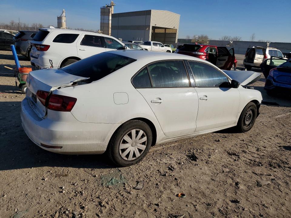 Photo 3 from auction – 2016 VOLKSWAGEN JETTA with VIN 3VW267AJ3GM289158