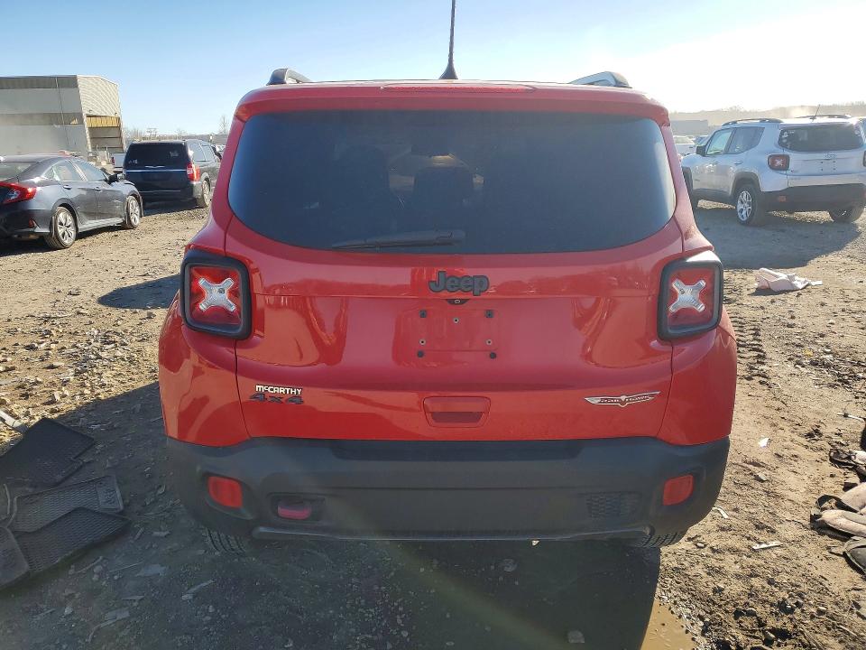 Photo 6 from auction – 2018 JEEP RENEGADE with VIN ZACCJBCB7JPH42216