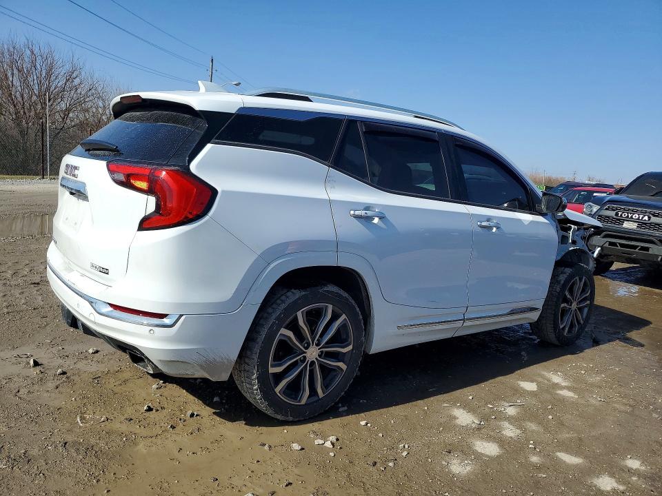 Photo 3 from auction – 2018 GMC TERRAIN with VIN 3GKALSEX6JL232138