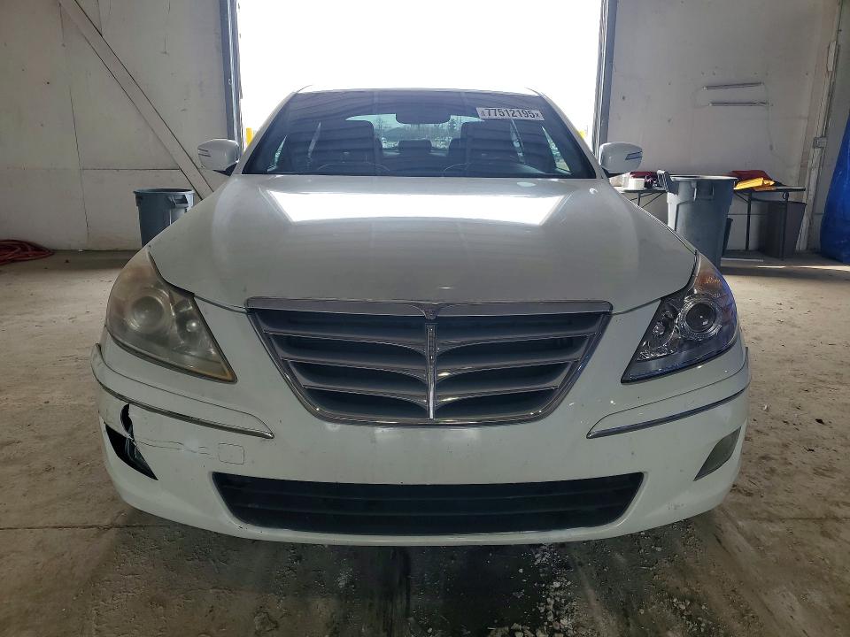 Photo 5 from auction – 2011 HYUNDAI GENESIS 3. with VIN KMHGC4DE3BU113256