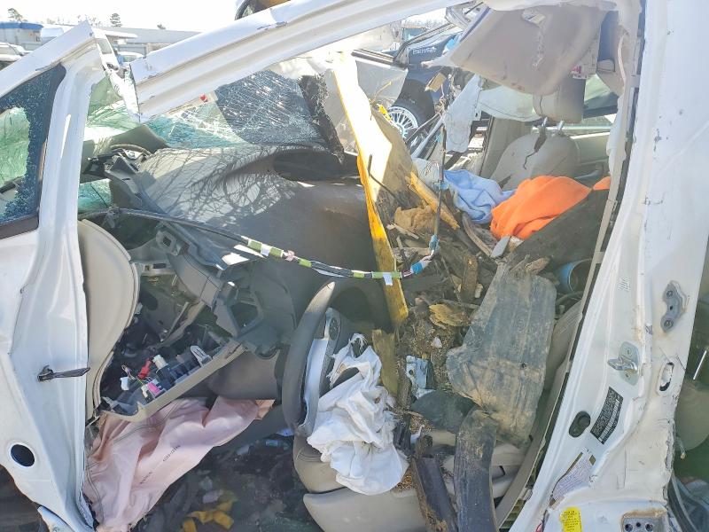 Photo 7 from auction – 2013 TOYOTA PRIUS with VIN JTDKN3DU6D5561241
