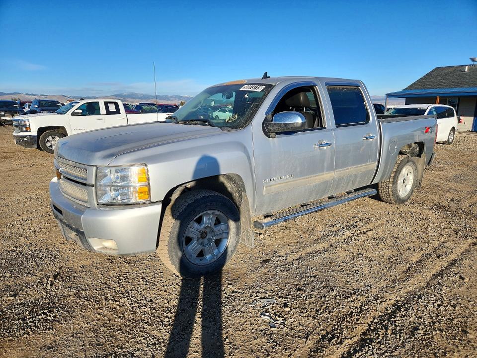 CHEVROLET SILVERADO 2013 z numerem VIN 3GCPKTE76DG233236 - Zdjęcie z aukcji