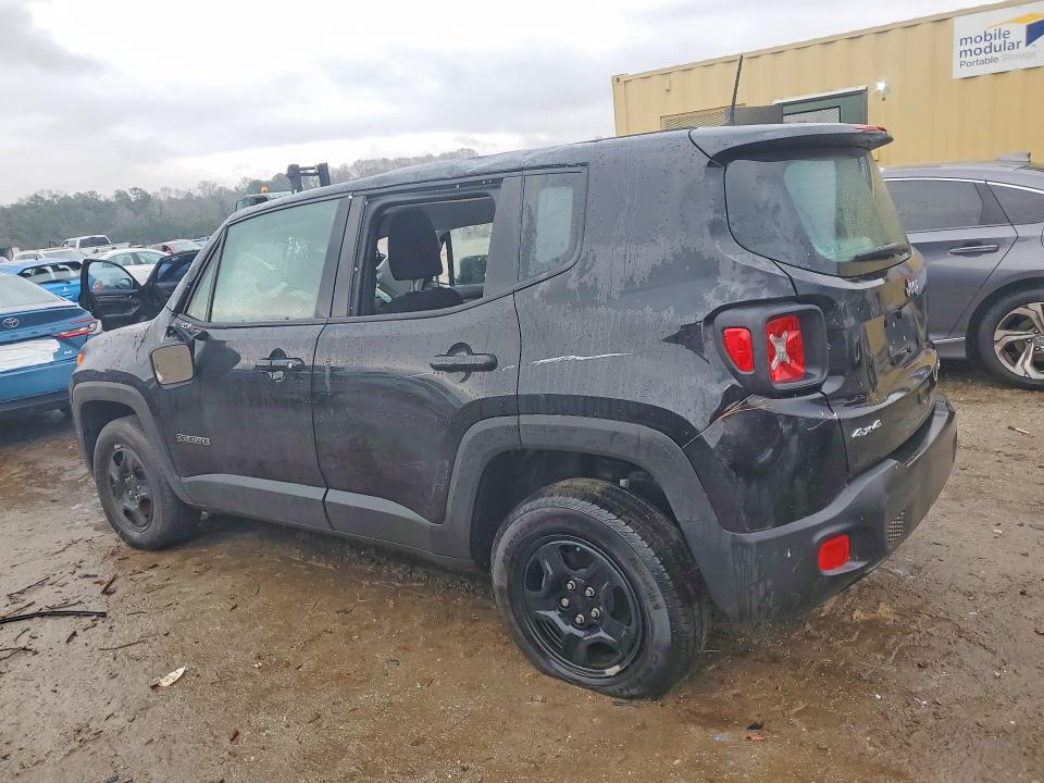 Photo 2 from auction – 2022 JEEP RENEGADE with VIN ZACNJDA10NPN50797