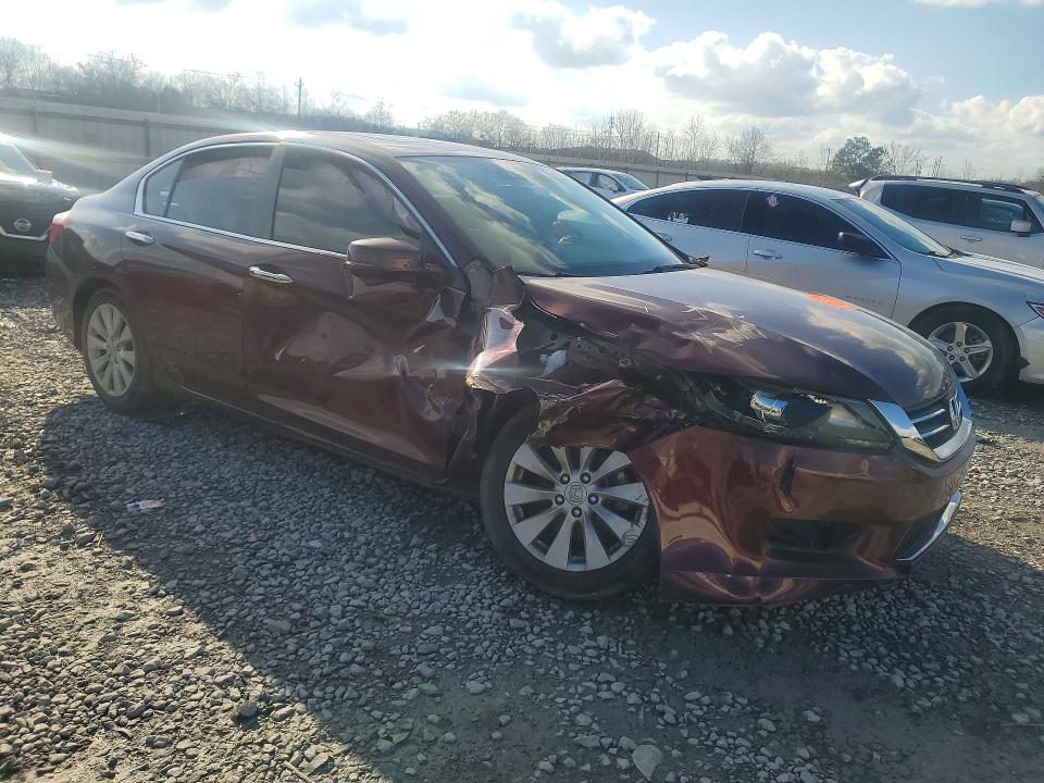 Photo 4 from auction – 2015 HONDA ACCORD with VIN 1HGCR2F84FA211606
