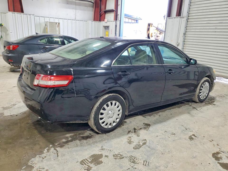Photo 3 from auction – 2010 TOYOTA CAMRY BASE with VIN 4T1BF3EK6AU047915