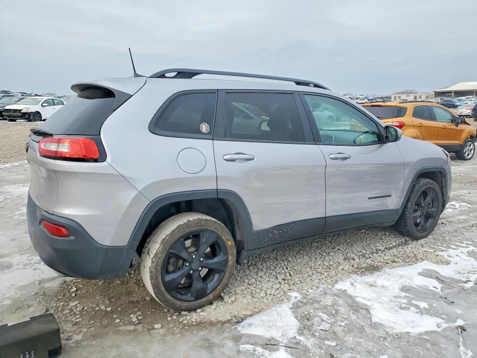 صورة رقم 3 من المزاد - 2018 JEEP CHEROKEE مع VIN 1C4PJLCX0JD596176
