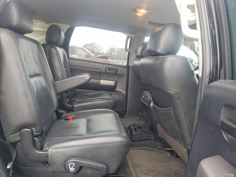 Photo 11 from auction – 2015 TOYOTA SEQUOIA with VIN 5TDBW5G14FS124278