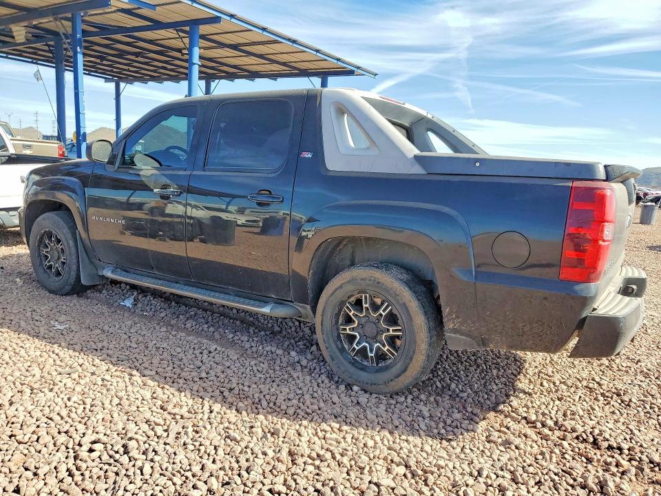 Photo 2 from auction – 2010 CHEVROLET AVALANCHE with VIN 3GNVKFE06AG161548
