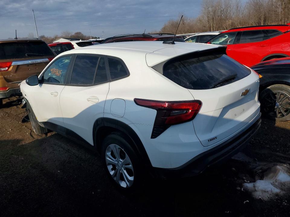 Photo 2 from auction – 2025 CHEVROLET TRAX LS with VIN KL77LFEP0SC083541