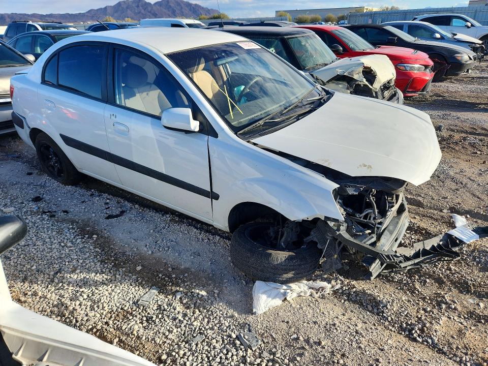 Photo 4 from auction – 2008 KIA RIO with VIN KNADE123186316187