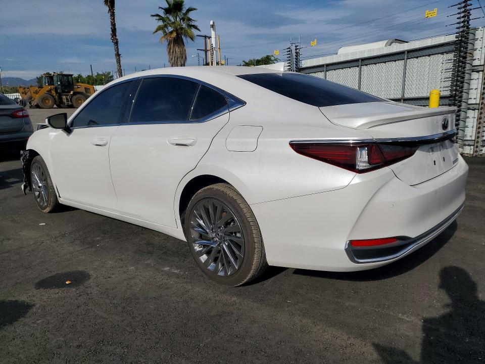 Photo 2 from auction – 2025 LEXUS ES with VIN 58AEA1C14SU063129