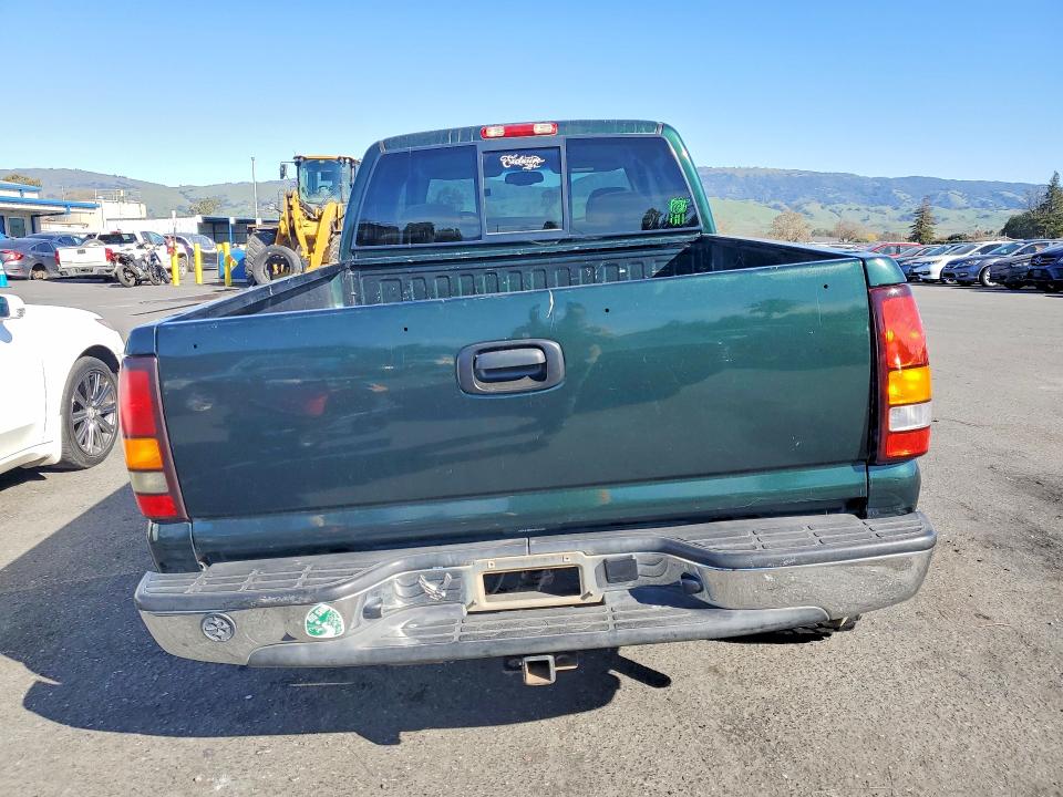 Photo 6 from auction – 2005 GMC NEW SIERRA with VIN 1GTEC19VX5Z354337