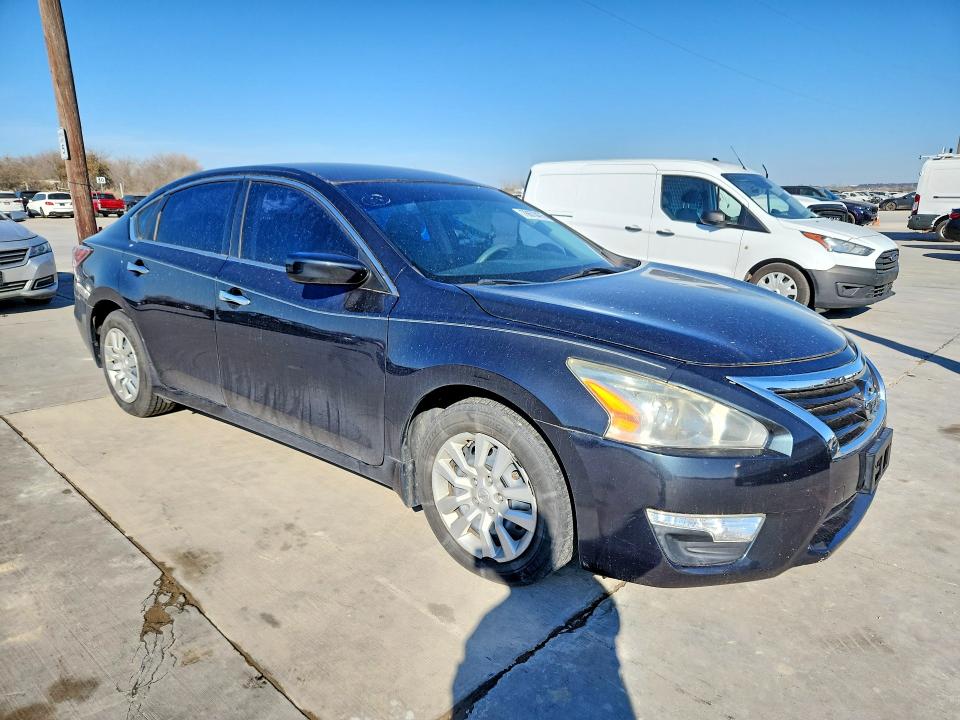 Photo 4 from auction – 2015 NISSAN ALTIMA with VIN 1N4AL3AP7FN401698
