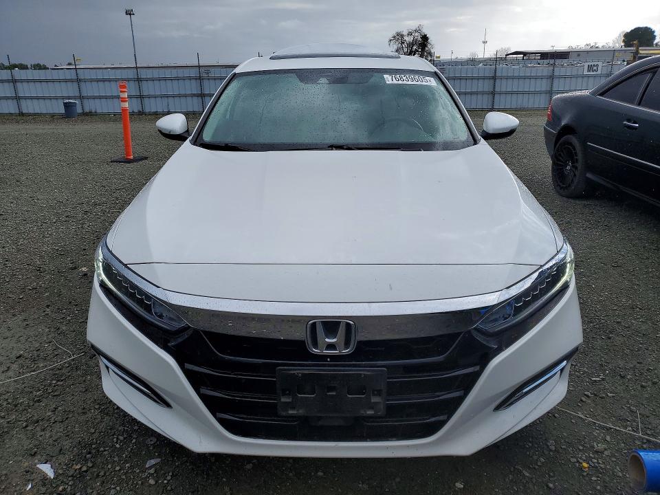 Photo 5 from auction – 2020 HONDA ACCORD with VIN 1HGCV3F53LA016972