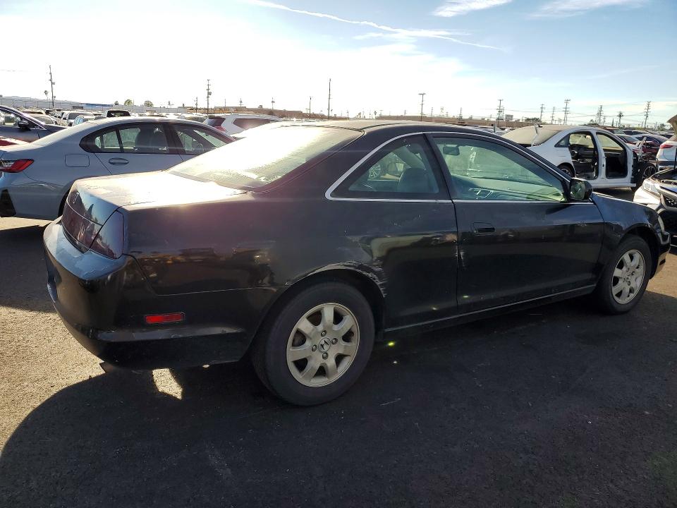 Photo 3 from auction – 2000 HONDA ACCORD with VIN 1HGCG327XYA011308