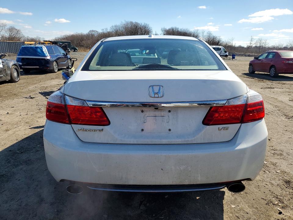 Photo 6 from auction – 2013 HONDA ACCORD with VIN 1HGCR3F84DA026393