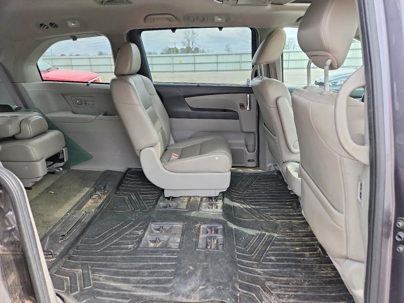 Photo 11 from auction – 2015 HONDA ODYSSEY TO with VIN 5FNRL5H96FB056646