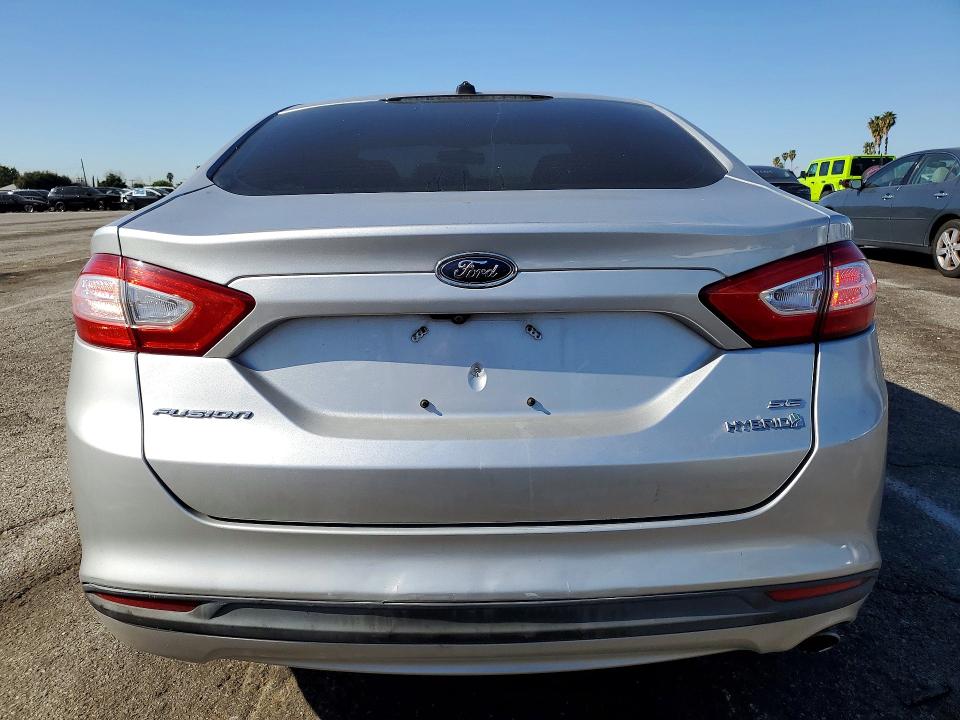 Photo 6 from auction – 2016 FORD FUSION with VIN 3FA6P0LU2GR330520