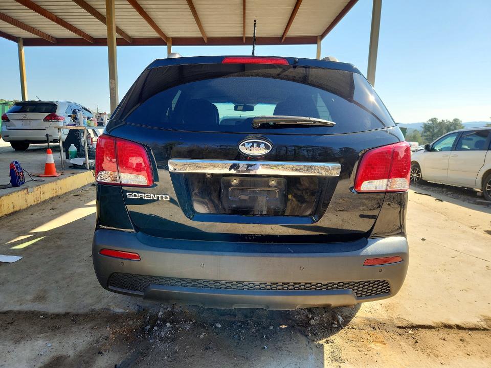 Photo 6 from auction – 2013 KIA SORENTO with VIN 5XYKT3A65DG406215