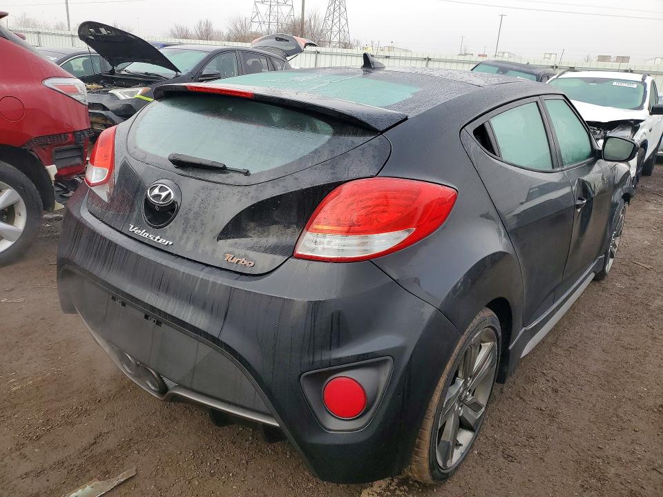 Photo 3 from auction – 2015 HYUNDAI VELOSTER with VIN KMHTC6AE7FU227944