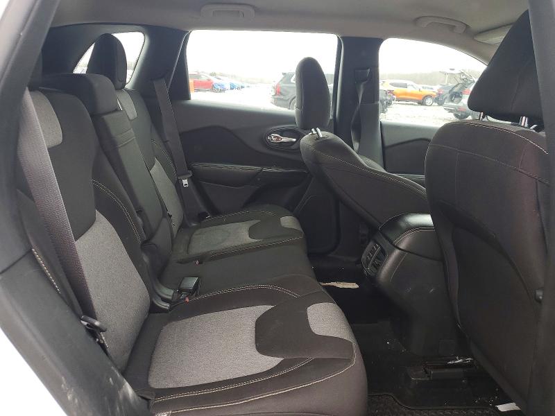 Photo 11 from auction – 2014 JEEP CHEROKEE with VIN 1C4PJMAB3EW268340