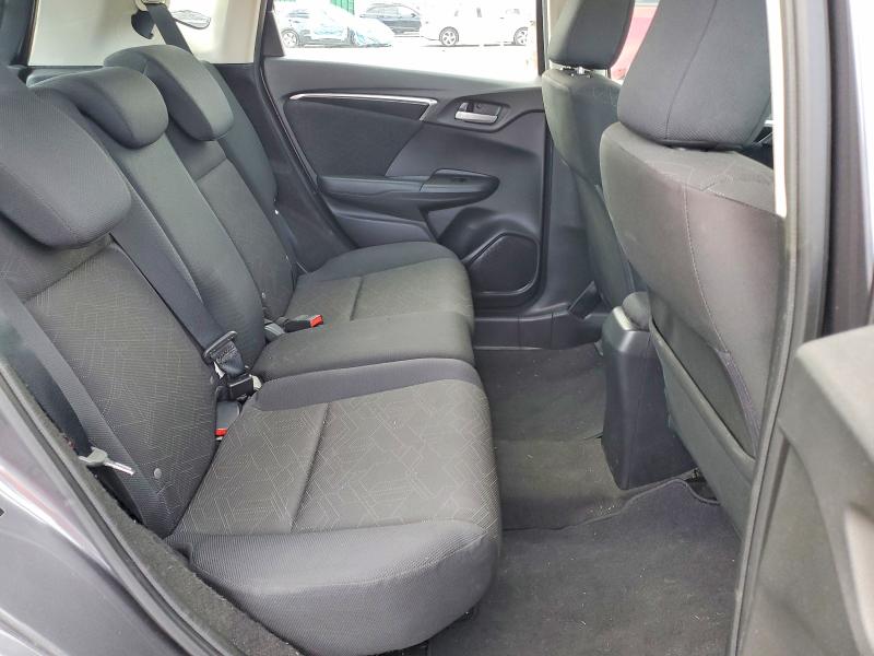 Photo 11 from auction – 2015 HONDA FIT with VIN 3HGGK5G89FM720101
