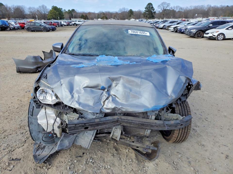 Photo 5 from auction – 2016 NISSAN SENTRA with VIN 3N1AB7AP8GY241200