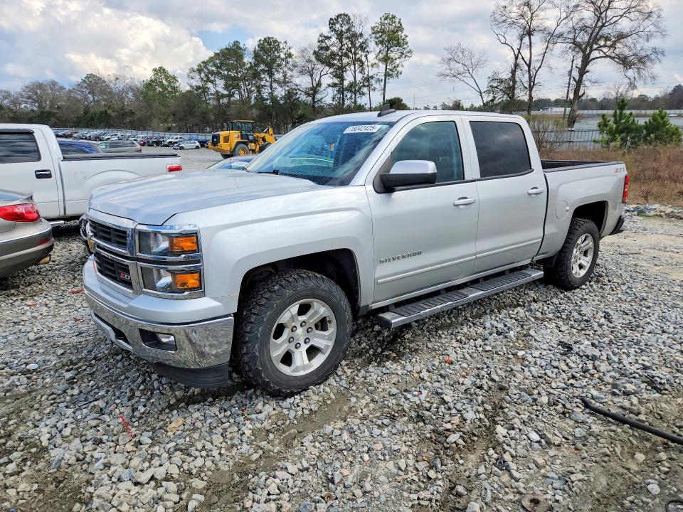 CHEVROLET SILVERADO 2015 with VIN 3GCUKREC2FG253957 - Photo from auction