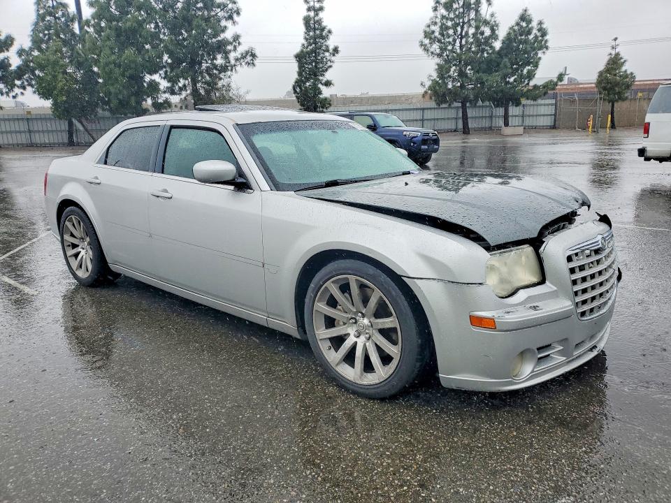 Photo 4 from auction – 2006 CHRYSLER 300C with VIN 2C3LA73W66H388752