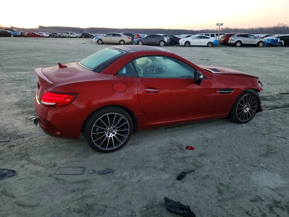 Photo 3 from auction – 2018 MERCEDES-BENZ SLC 300 with VIN WDDPK3JA2JF149385