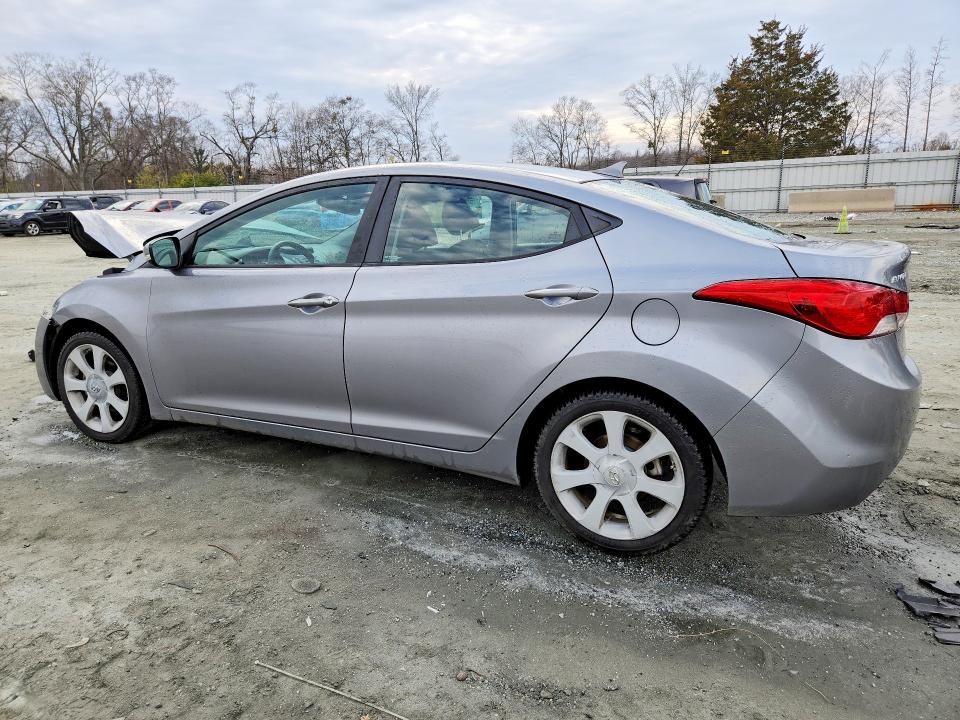Photo 2 from auction – 2013 HYUNDAI ELANTRA GL with VIN KMHDH4AE2DU670641