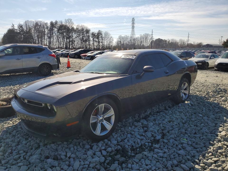 DODGE CHALLENGER 2016 with VIN 2C3CDZAG8GH131785 - Photo from auction