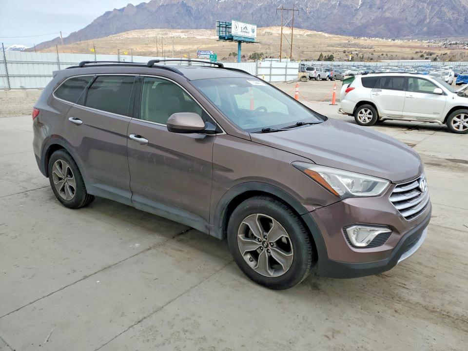 Photo 4 from auction – 2015 HYUNDAI SANTA FE G with VIN KM8SMDHF3FU097527