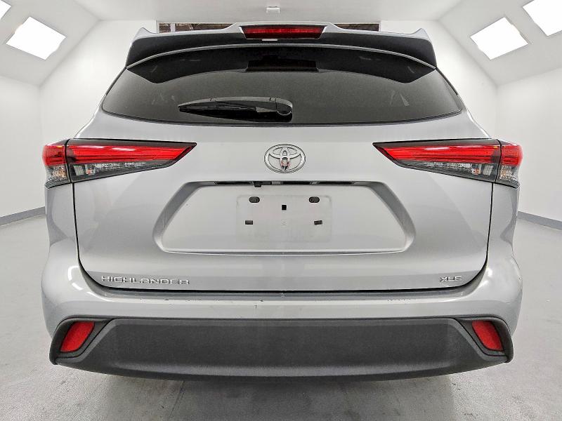 Photo 6 from auction – 2023 TOYOTA HIGHLANDER with VIN 5TDKDRAH5PS024906