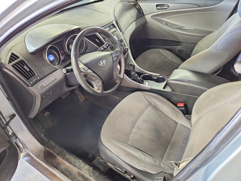 Photo 7 from auction – 2011 HYUNDAI SONATA with VIN 5NPEB4AC2BH068659