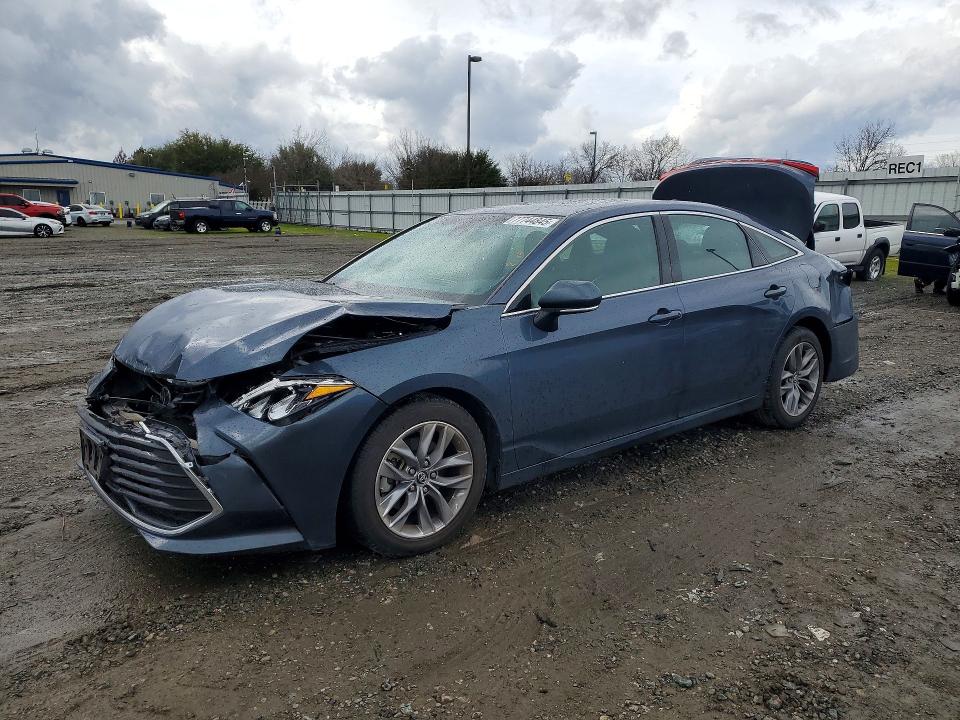 Photo 1 from auction – 2019 TOYOTA AVALON with VIN 4T1BZ1FB1KU024960