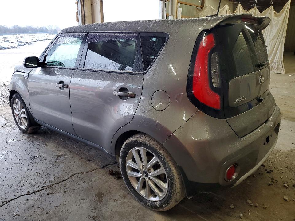 Photo 2 from auction – 2017 KIA SOUL + with VIN KNDJP3A50H7481768