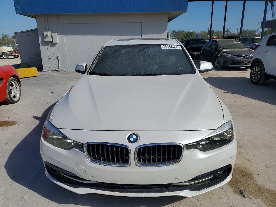 Photo 5 from auction – 2017 BMW 330 with VIN WBA8B9G52HNU09616
