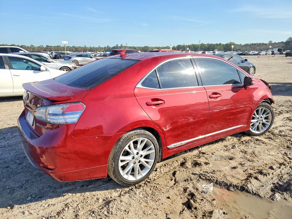 Photo 3 from auction – 2010 LEXUS HS with VIN JTHBB1BA9A2017379