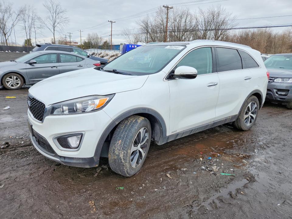 KIA SORENTO 2018 with VIN 5XYPHDA10JG349158 - Photo from auction