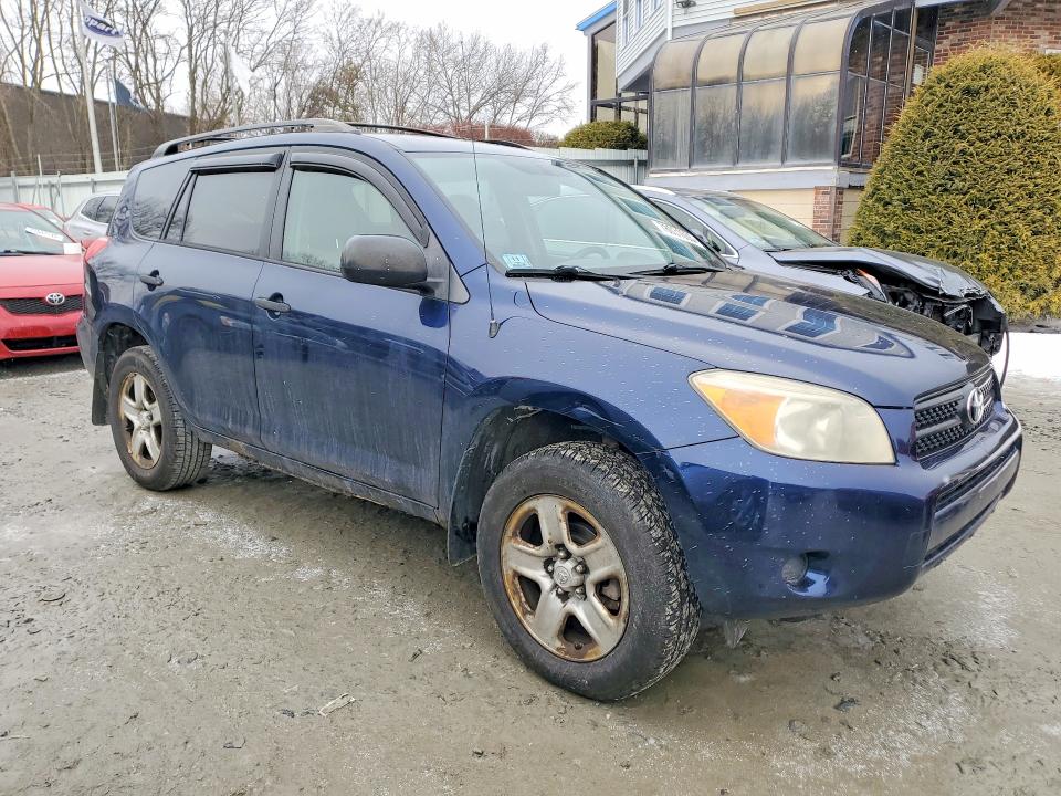 Photo 4 from auction – 2006 TOYOTA RAV4 with VIN JTMBD35V065016374