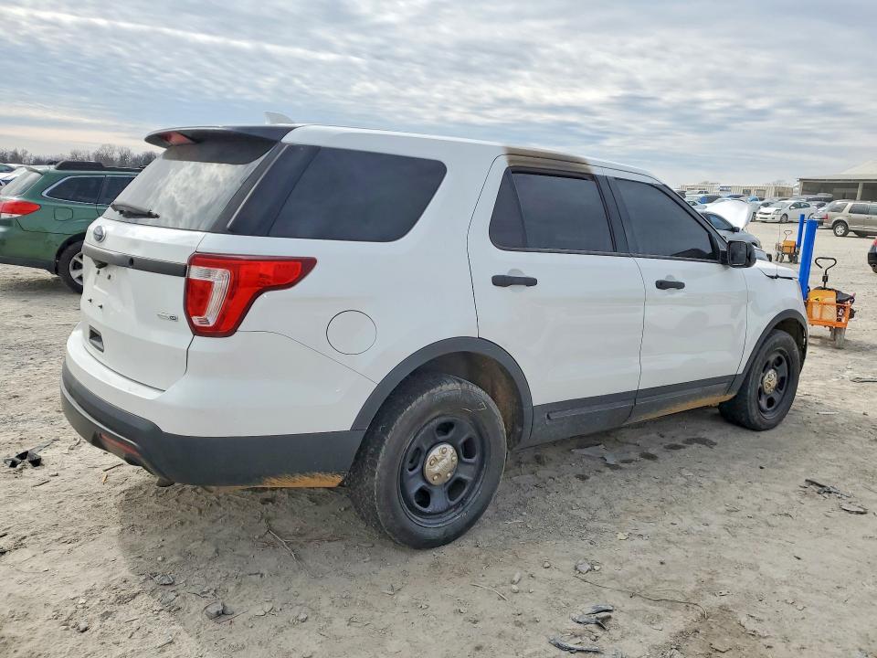 Photo 3 from auction – 2016 FORD EXPLORER with VIN 1FM5K8AR0GGB53941