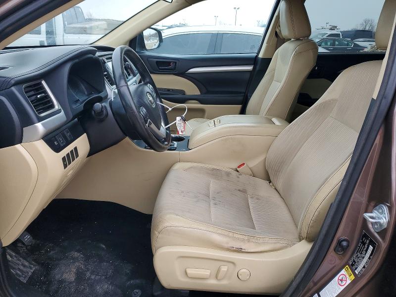 Foto 7 de la subasta – 2017 TOYOTA HIGHLANDER con VIN 5TDBZRFH9HS363342