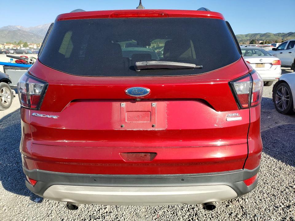 Photo 6 from auction – 2018 FORD ESCAPE SEL with VIN 1FMCU0HD4JUD44607