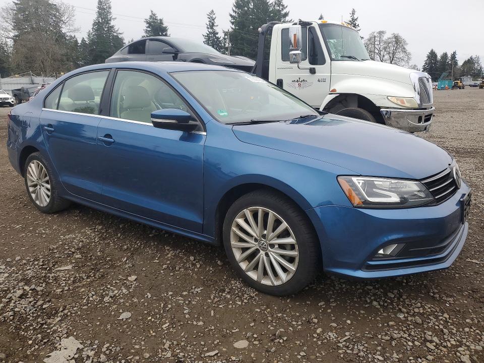 Photo 4 from auction – 2016 VOLKSWAGEN JETTA with VIN 3VWL17AJ4GM311722