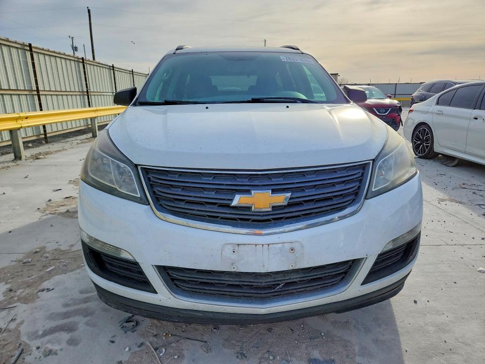Photo 5 from auction – 2017 CHEVROLET TRAVERSE with VIN 1GNKVFED3HJ215586