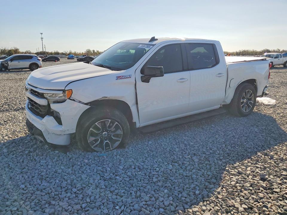 CHEVROLET SILVERADO 2022 with VIN 2GCUDEED5N1518387 - Photo from auction