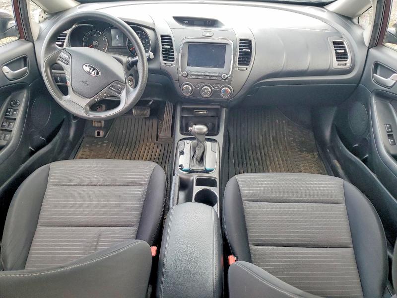 Zdjęcie 8 z aukcji – 2018 KIA FORTE z VIN 3KPFL4A72JE243029
