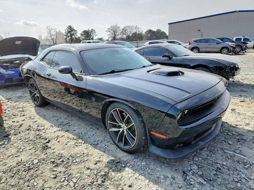 Photo 4 from auction – 2017 DODGE CHALLENGER with VIN 2C3CDZFJ1HH560644